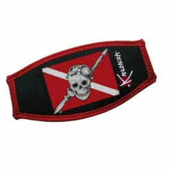 Protège Sangle De Masque KANUMERA Drapeau Pirate - Accessoire de Plongée Élégant et Pratique