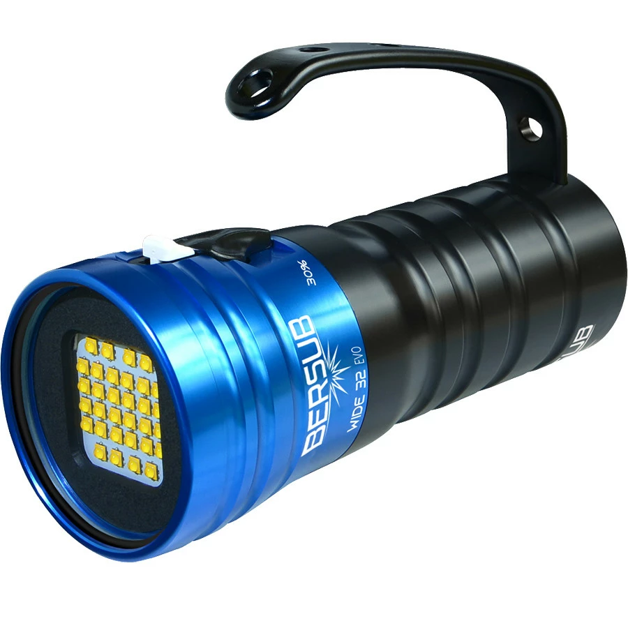Phare WIDE 32 EVO Li BERSUB - Lampe de Plongée LED Puissante et Rechargeable – Image 2